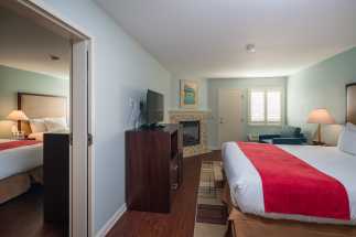 Morro Shores Inn Guest Rooms - King With Fireplace Suite