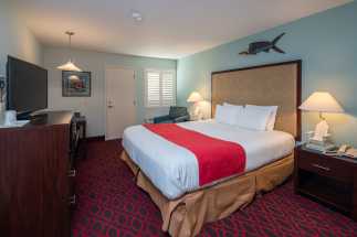 Morro Shores Inn Guest Rooms - Beach Style Decor Adorns Our Room