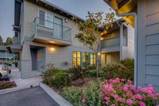 Morro Shores Inn & Suites - Craftsman Style Exterior