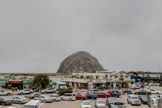 Morro Shores Inn & Suites - Morro Rock In The Distance